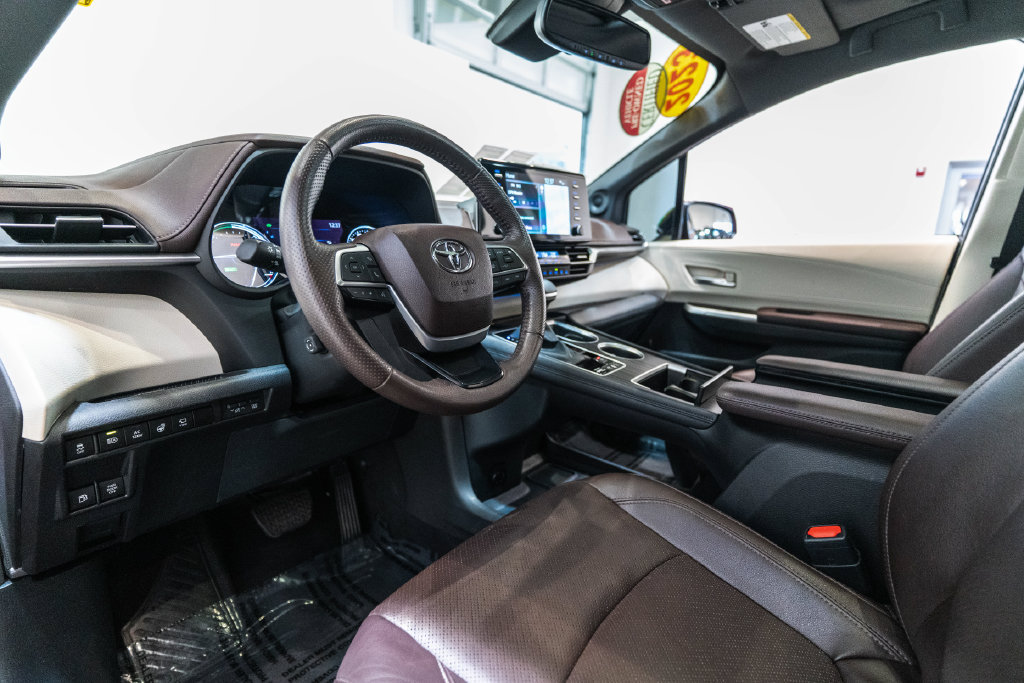 Certified 2023 Toyota Sienna Platinum Van Passenger Van