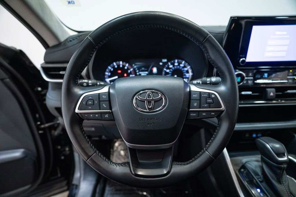 2024 Toyota Highlander LE - Photo 17