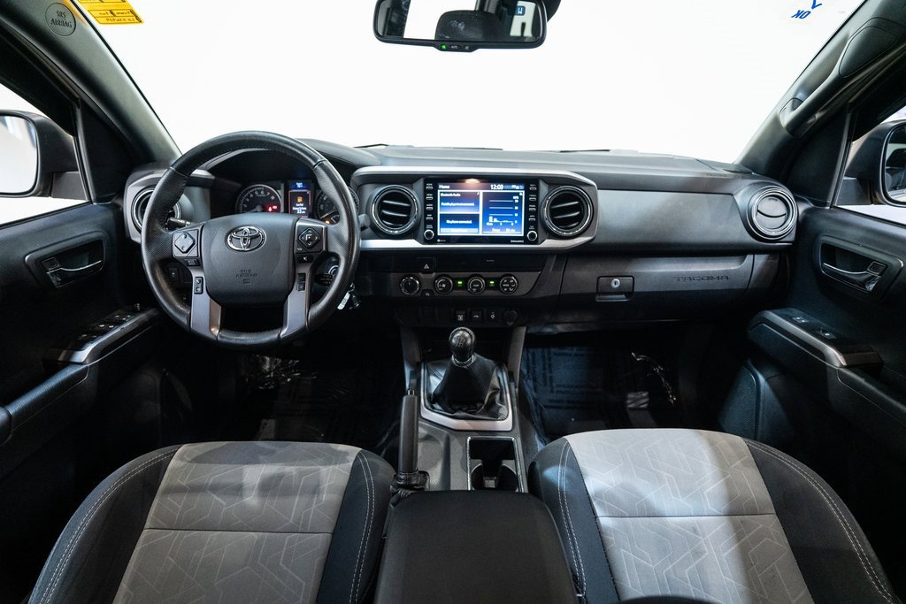 2020 Toyota Tacoma TRD Off-Road photo 2