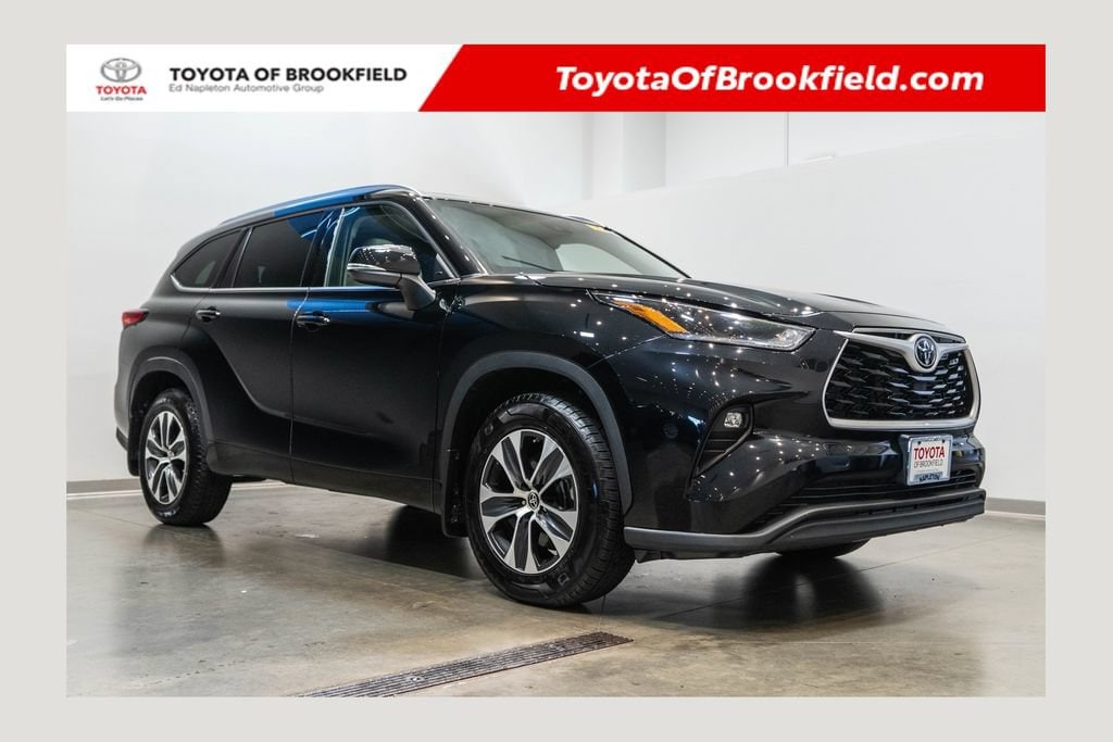 Used 2021 Toyota Highlander XLE SUV