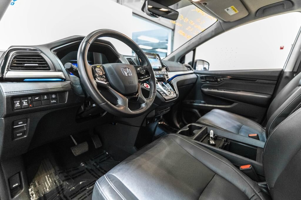 Used 2024 Honda Odyssey Touring Van