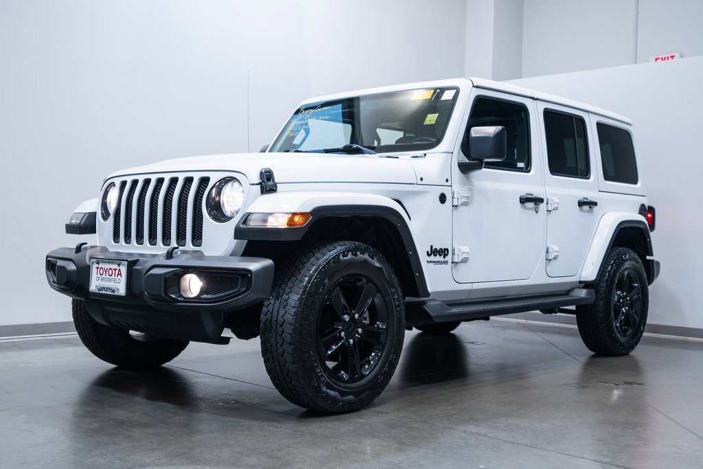 Used 2021 Jeep Wrangler Unlimited Sahara Altitude with VIN 1C4HJXEG1MW715385 for sale in Brookfield, WI
