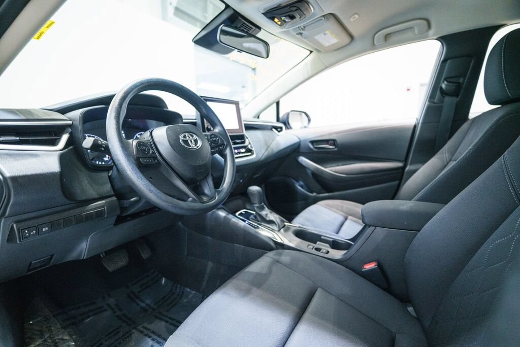 Used 2025 Toyota Corolla LE Sedan