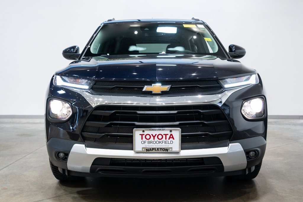 2021 Chevrolet Trailblazer LT photo 2