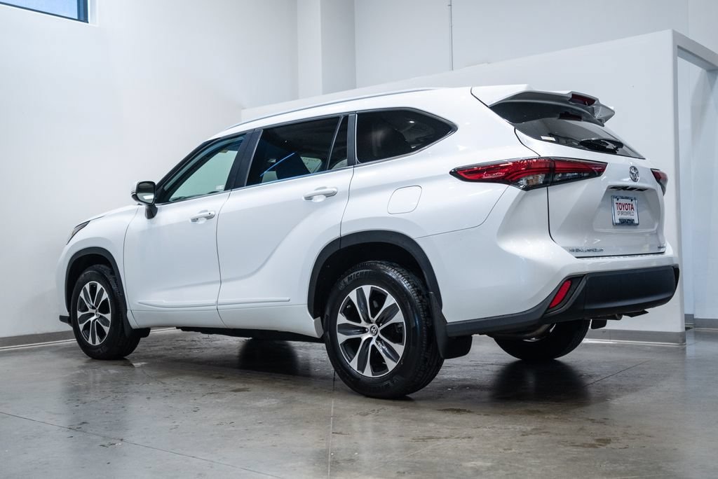 Used 2023 Toyota Highlander XLE SUV