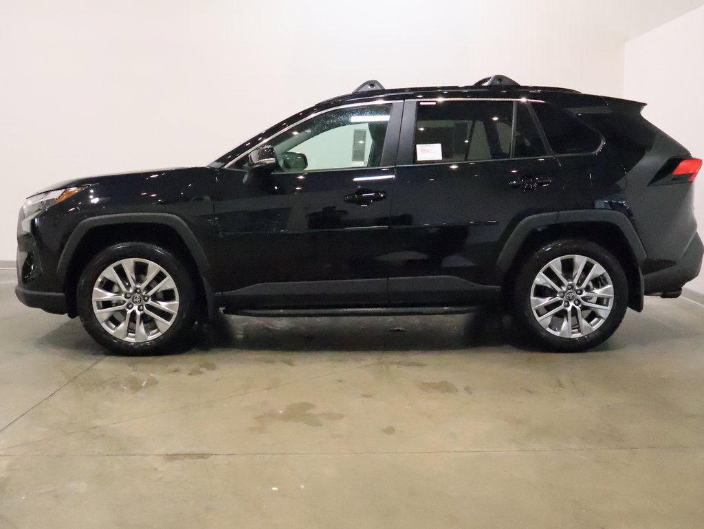2025 Toyota RAV4 XLE Premium photo 2