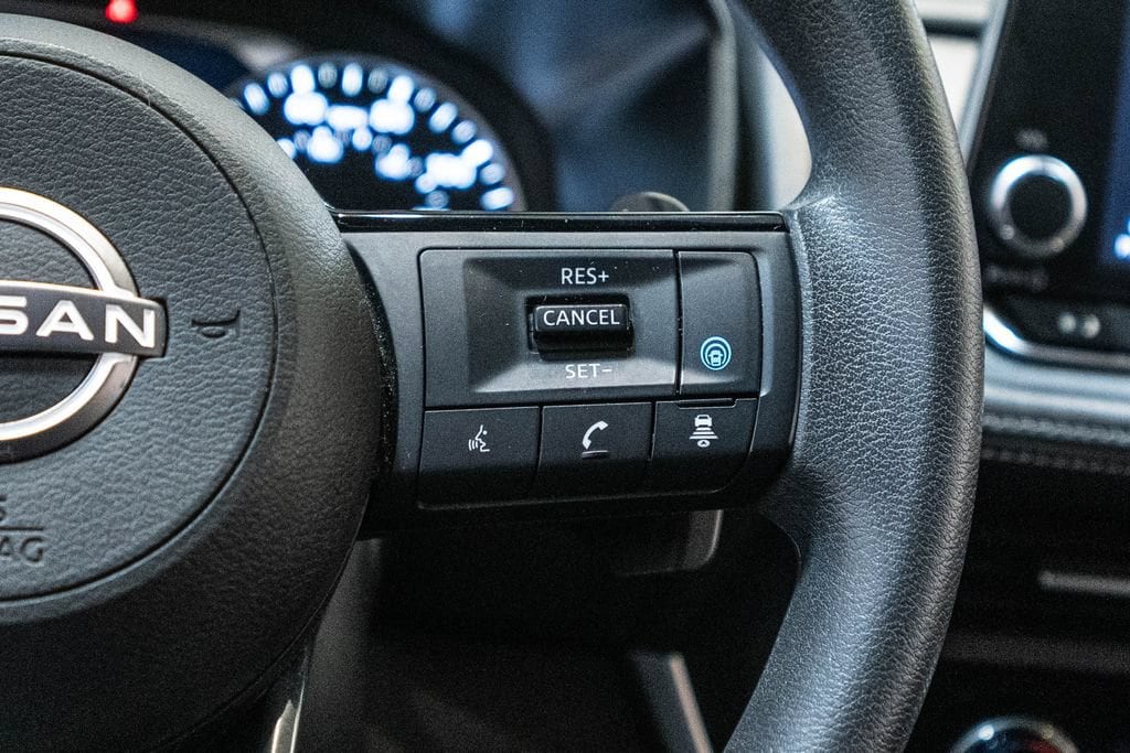 2023 Nissan Rogue SV - Photo 18