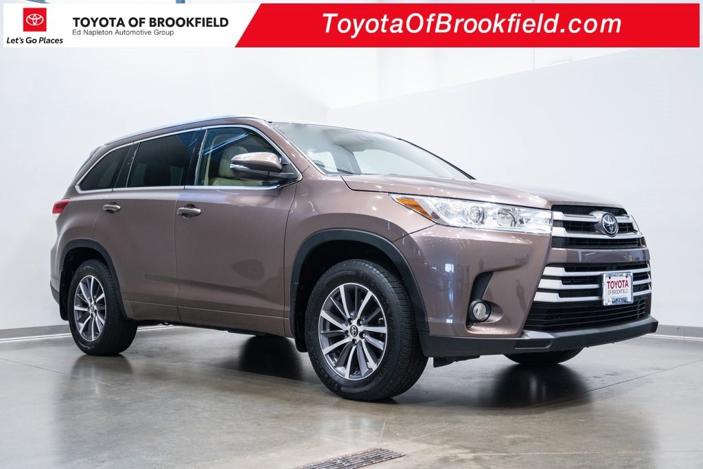 Used 2017 Toyota Highlander XLE SUV