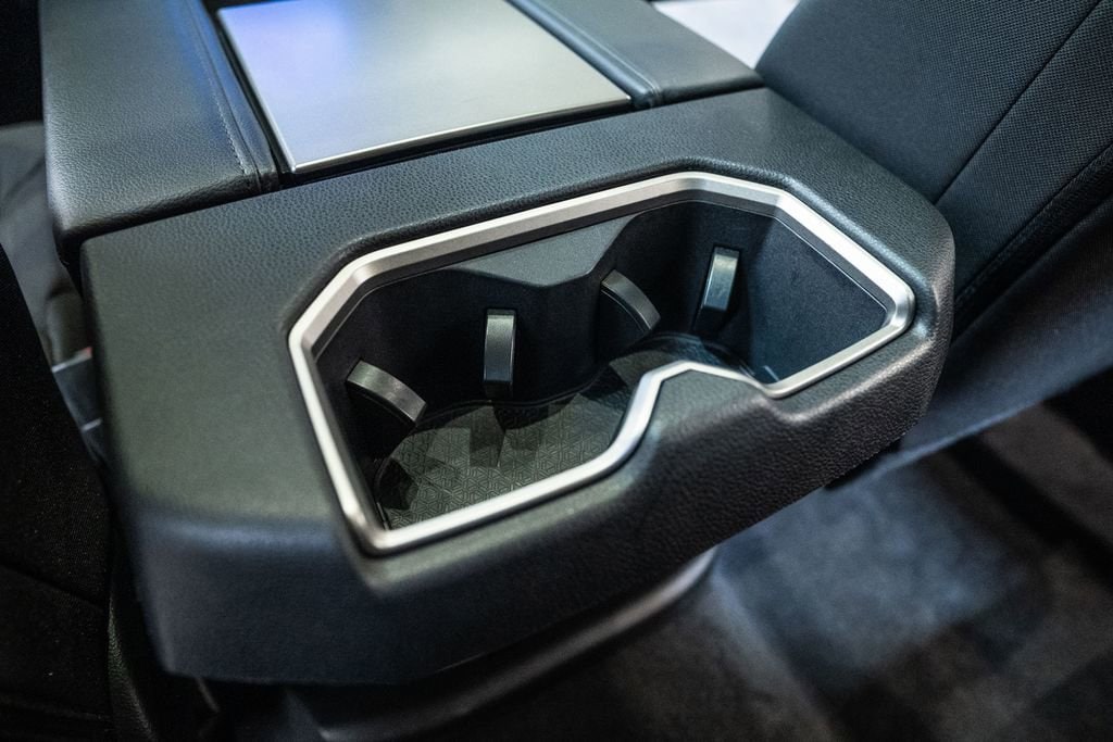 2023 Toyota Sequoia SR5 - Photo 33