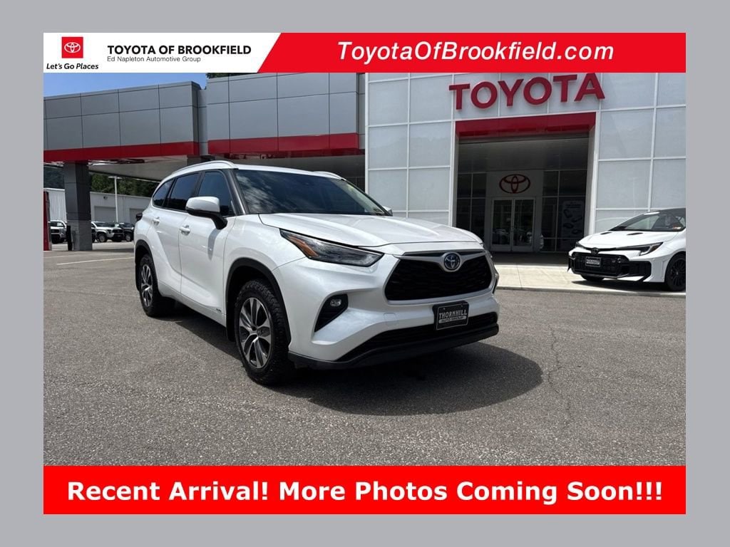 Used 2024 Toyota Highlander Hybrid XLE SUV