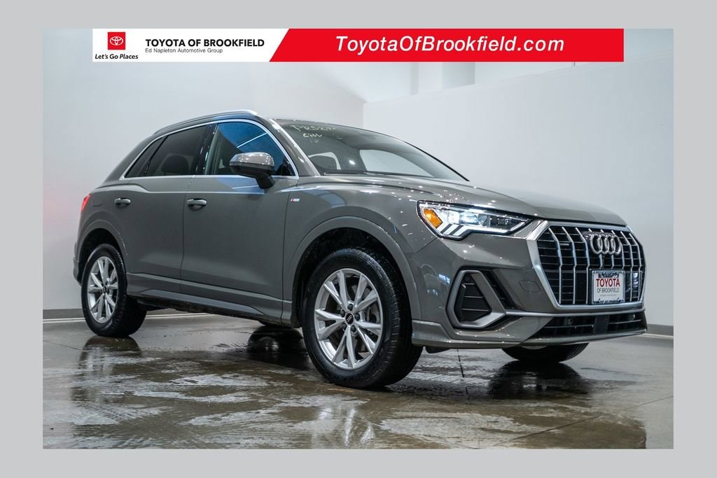 2023 Audi Q3 S Line Premium's photo