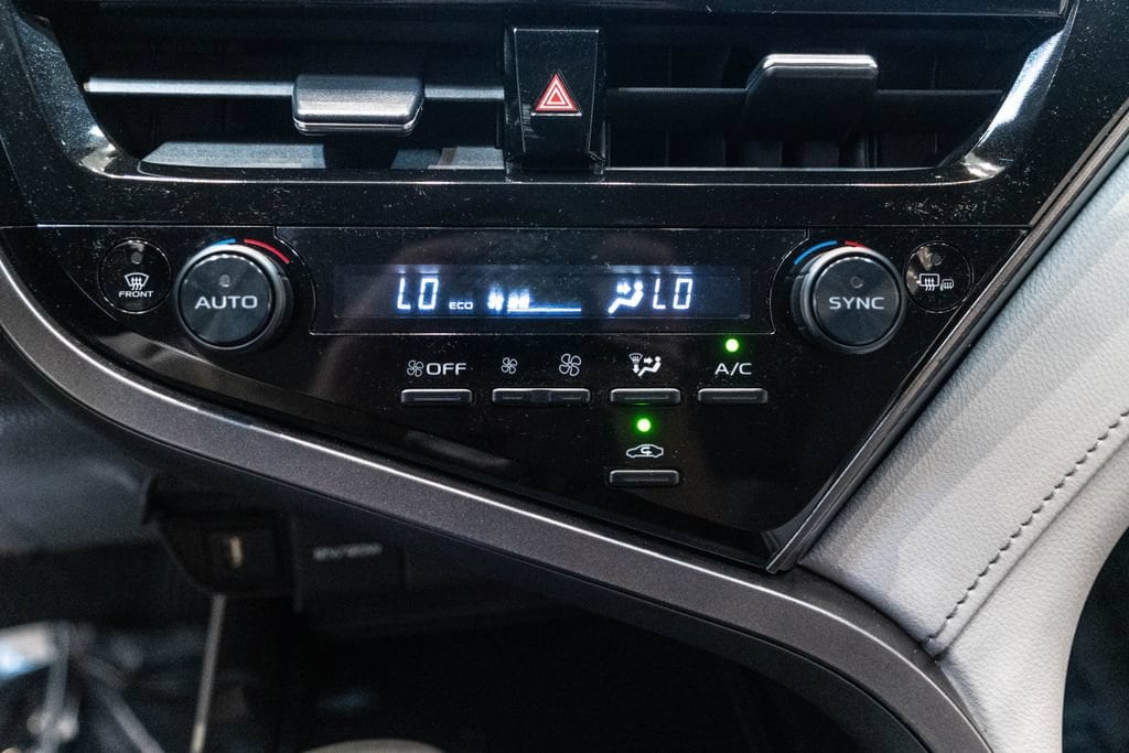 2024 Toyota Camry SE - Photo 26