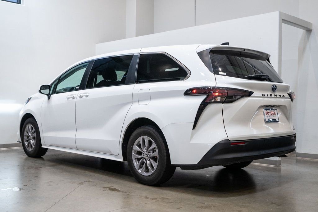 Used 2024 Toyota Sienna LE Van Passenger Van