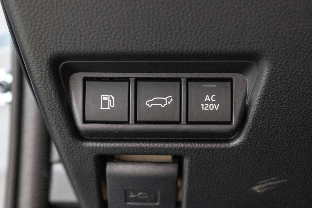 2026 Toyota Prius Plug-in Hybrid XSE Premium - Photo 24