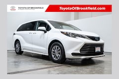 2024 Toyota Sienna LE Van Passenger Van