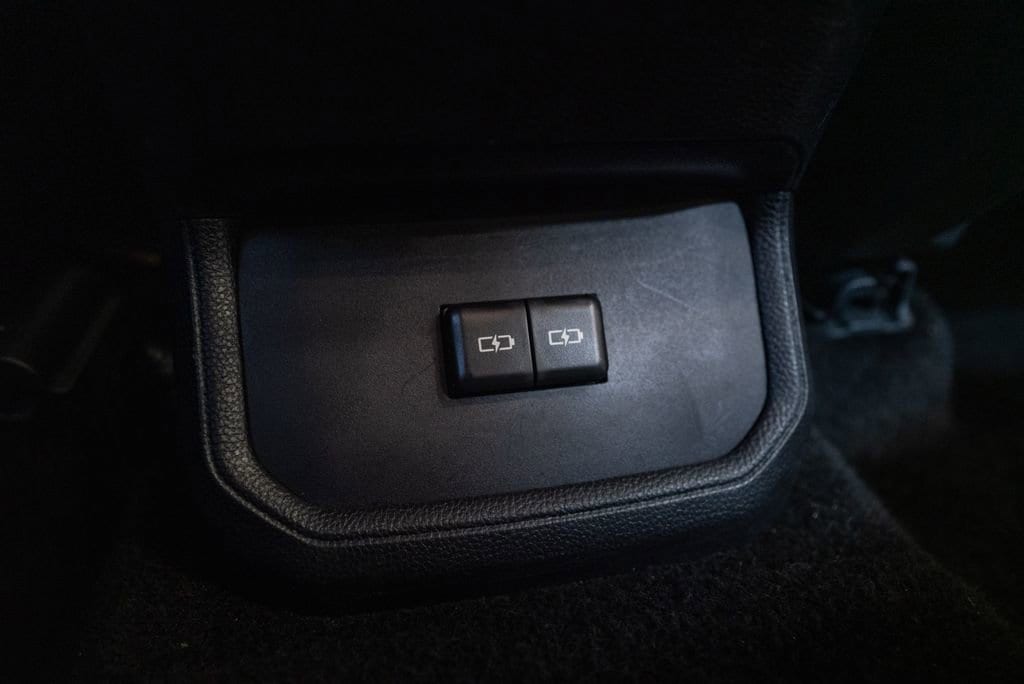 2024 Toyota Highlander LE - Photo 35
