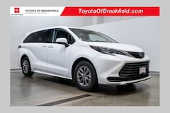 2024 Toyota Sienna LE Van Passenger Van