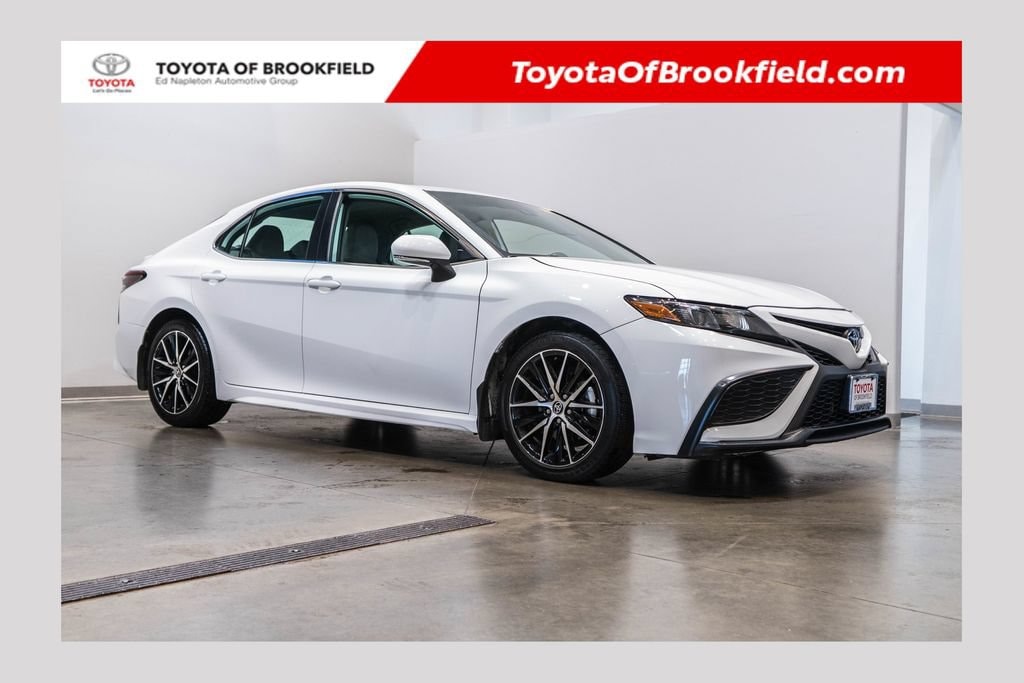 Used 2024 Toyota Camry SE Sedan