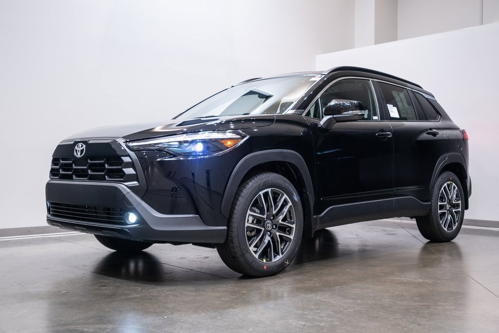 2026 Toyota Corolla Cross XLE photo 2