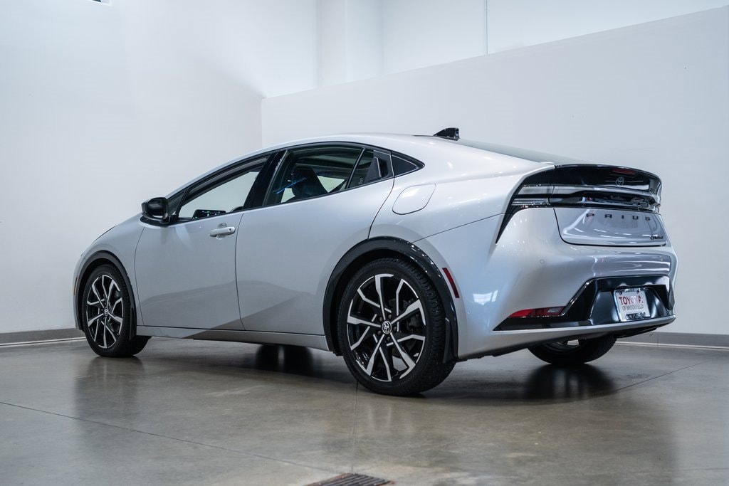 Used 2024 Toyota Prius Prime XSE Premium Hatchback