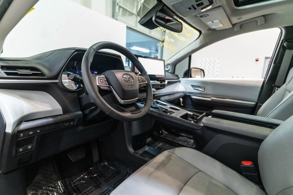 Certified 2025 Toyota Sienna XLE Van Passenger Van