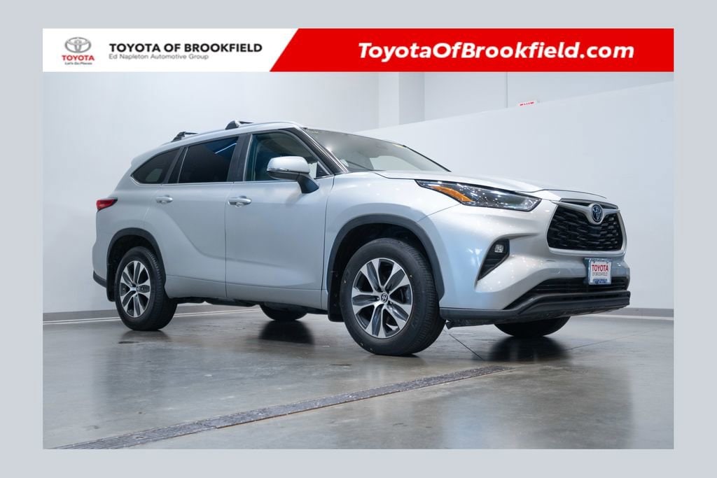 Used 2023 Toyota Highlander XLE SUV