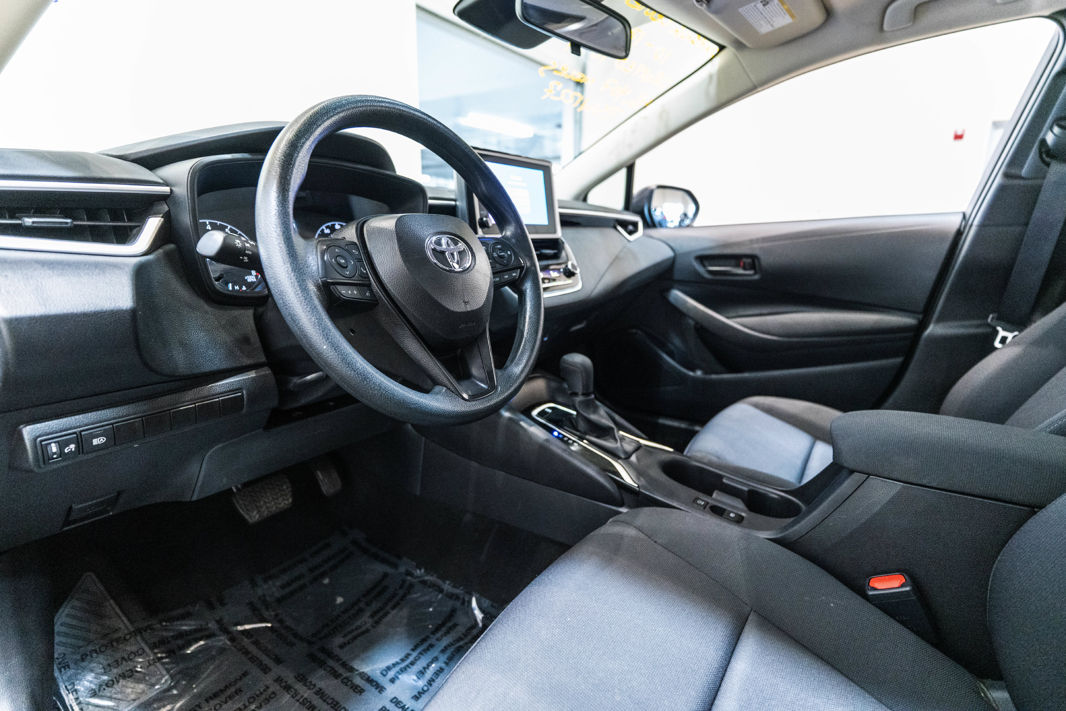 Certified 2025 Toyota Corolla LE Sedan