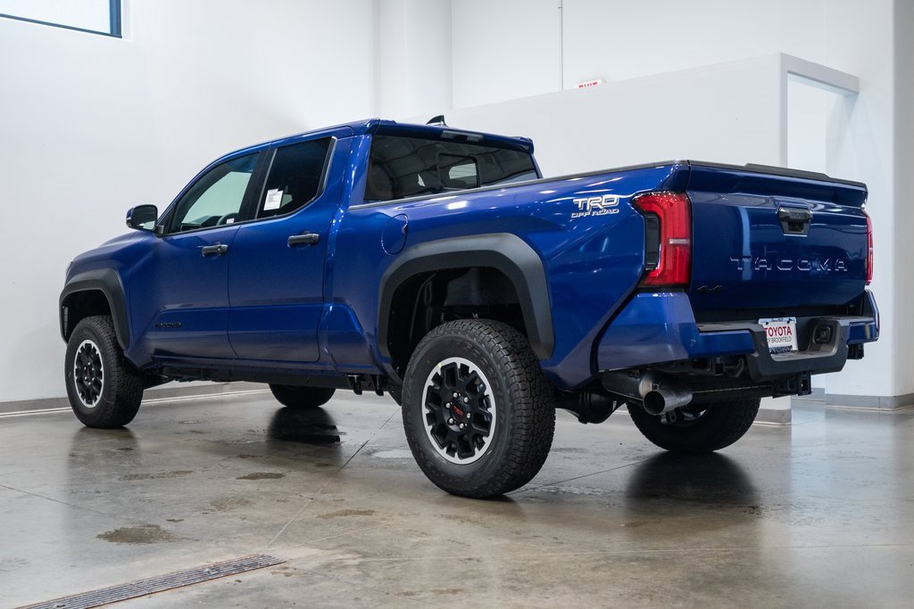 2025 Toyota Tacoma TRD Off-Road photo 4