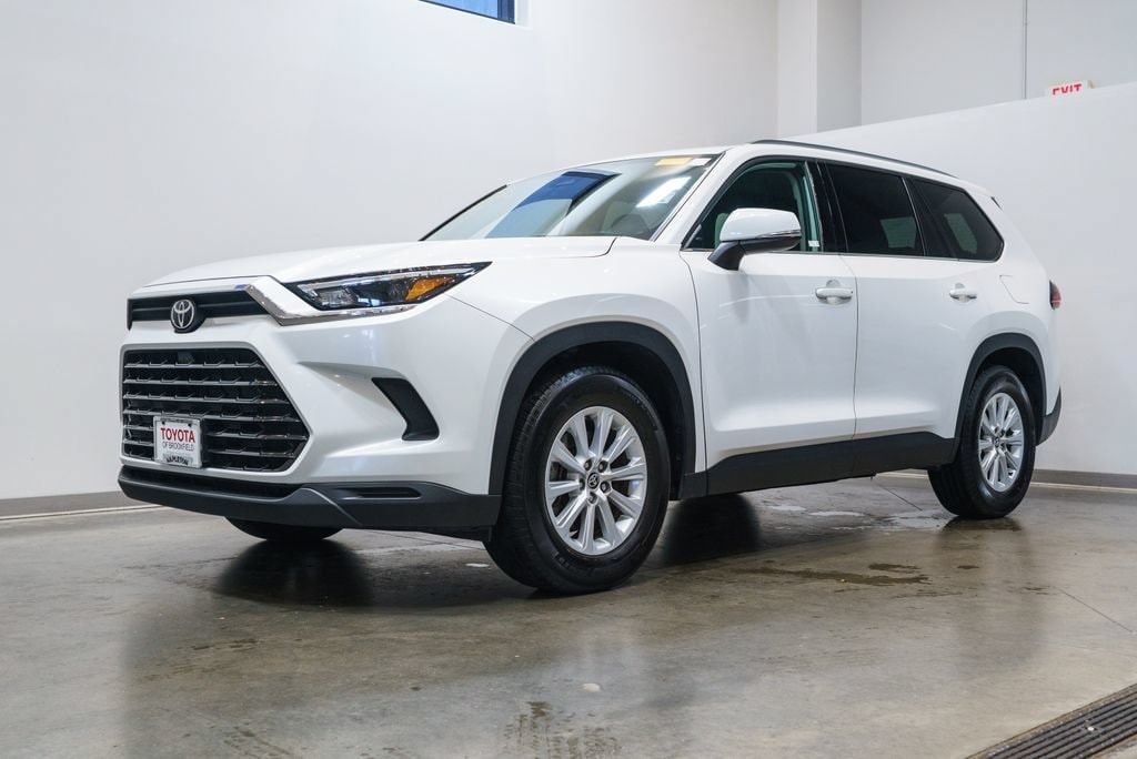 Used 2025 Toyota Grand Highlander XLE SUV