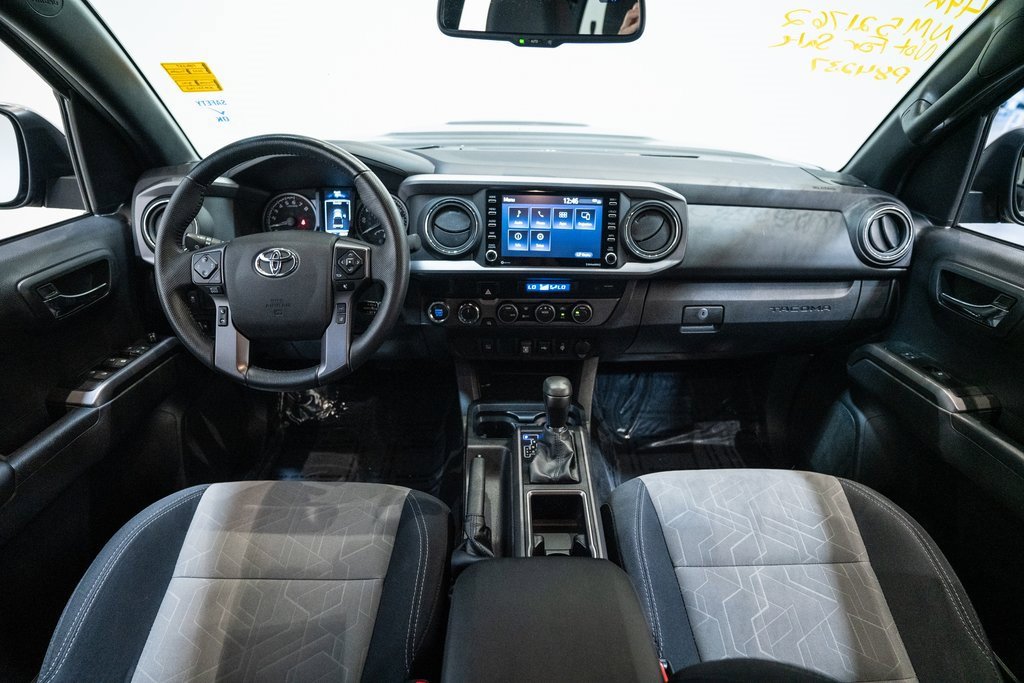 2022 Toyota Tacoma TRD Sport photo 4