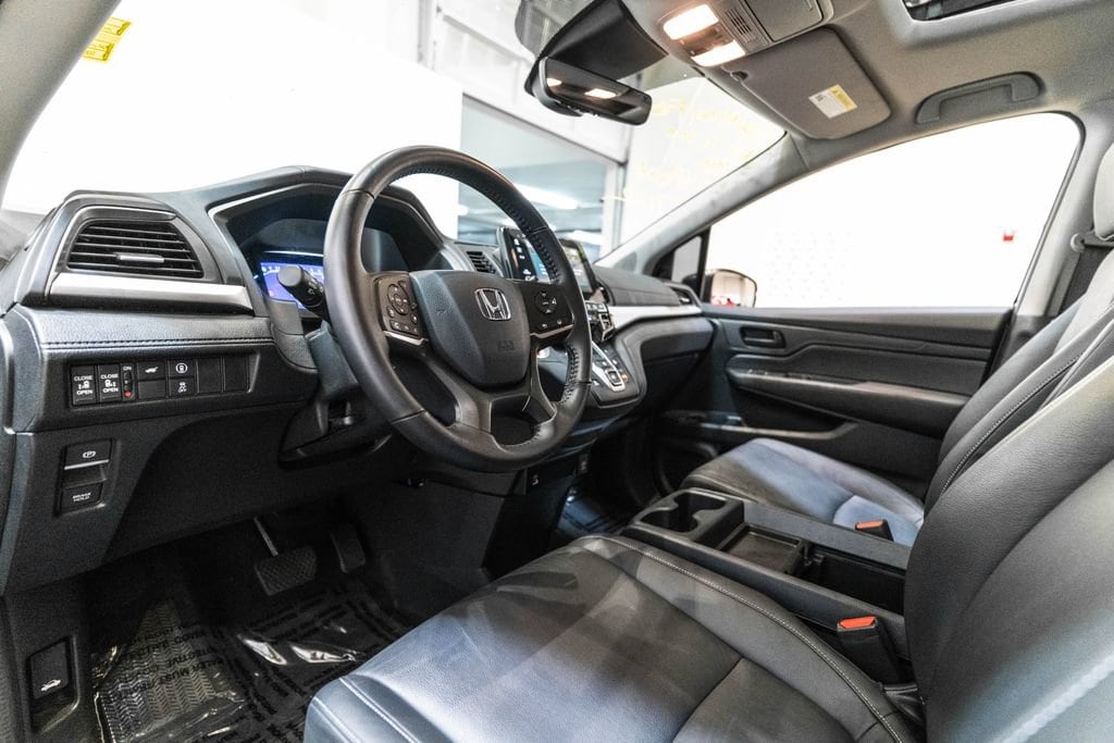 Used 2024 Honda Odyssey EX-L Van