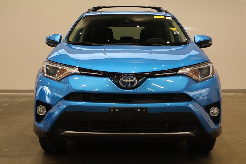 Used 2017 Toyota RAV4 XLE with VIN JTMRJREV1HD110847 for sale in Brookfield, WI