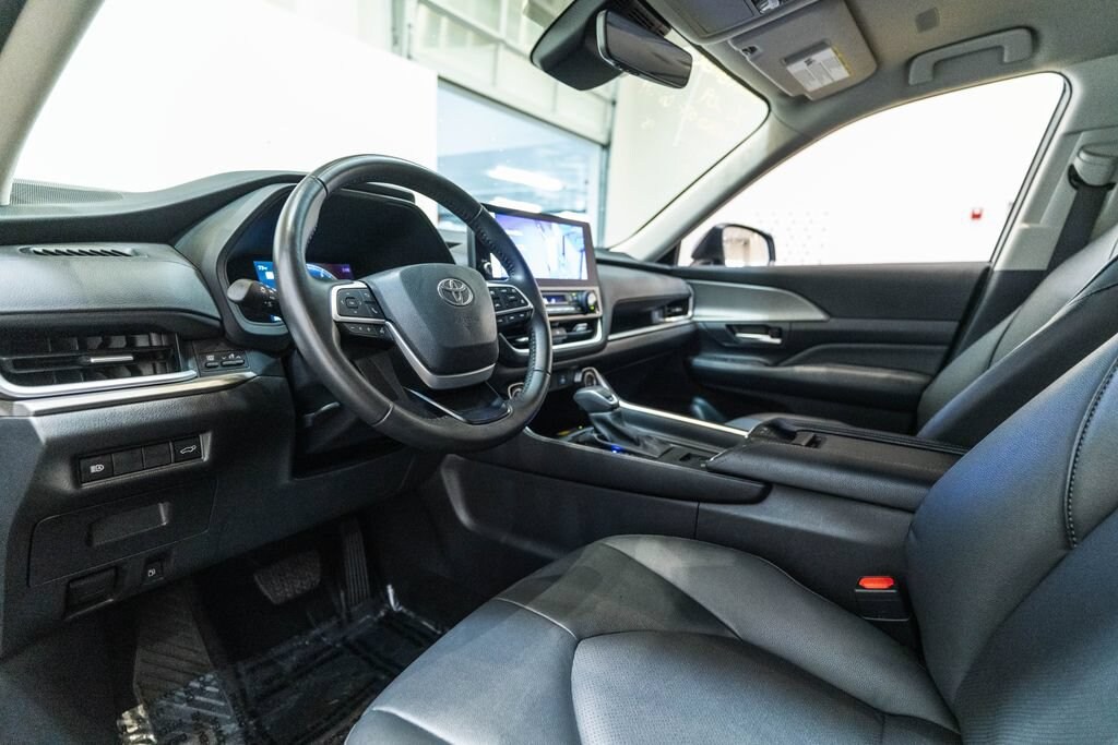 Used 2025 Toyota Grand Highlander XLE SUV