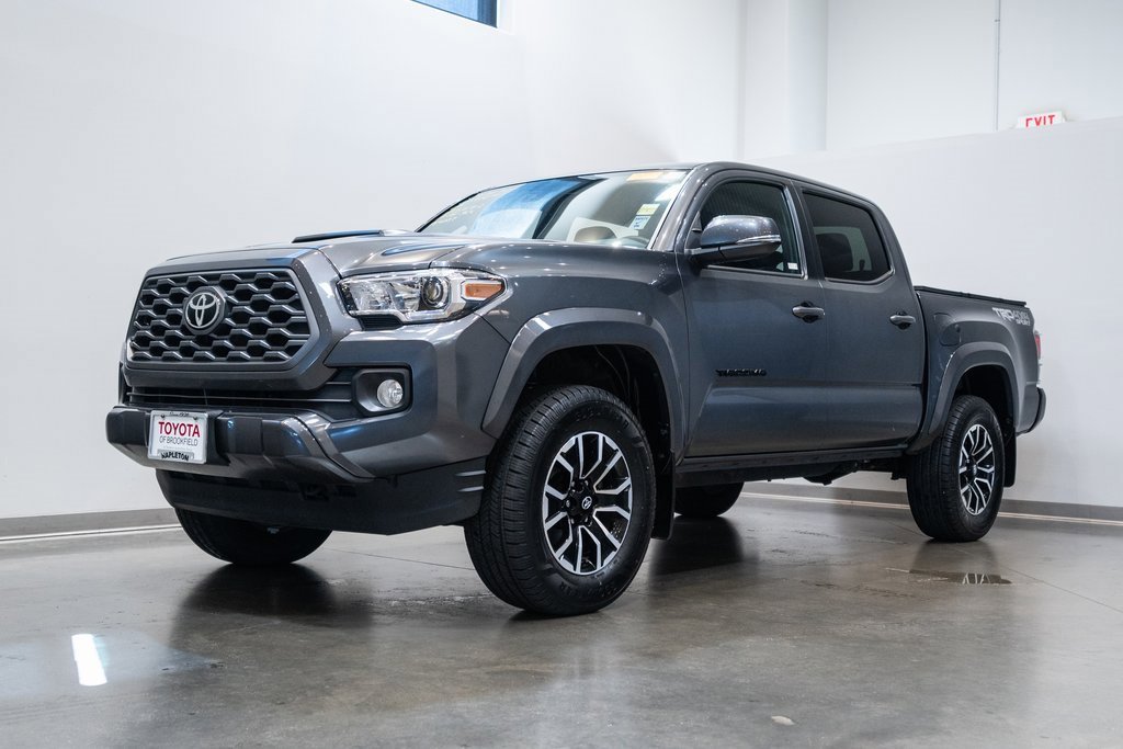 2022 Toyota Tacoma TRD Sport photo 3