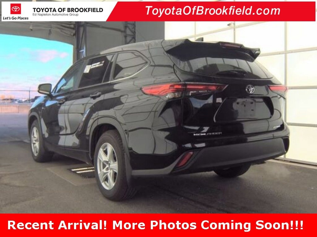 Used 2023 Toyota Highlander LE SUV