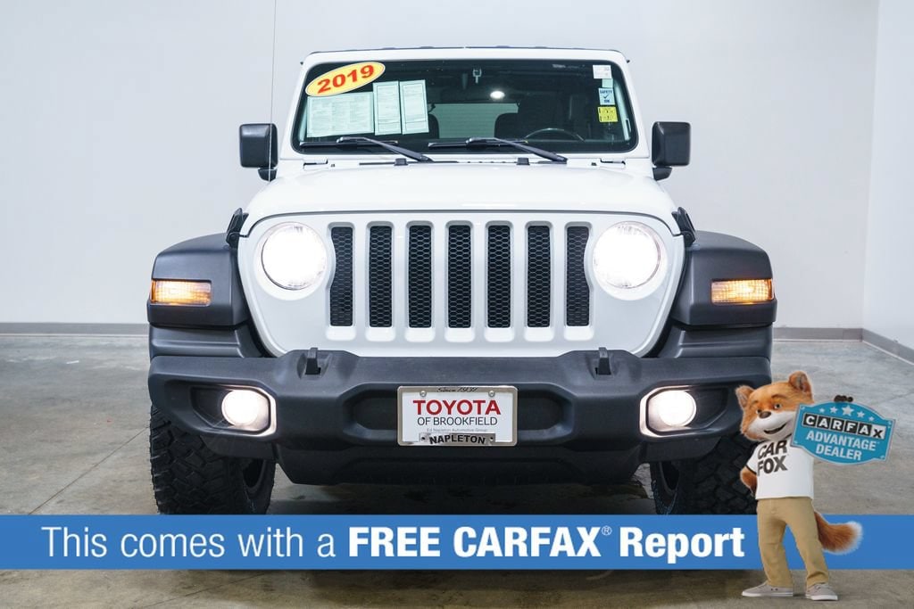 Used 2019 Jeep Wrangler Sport S with VIN 1C4GJXAG0KW518495 for sale in Brookfield, WI
