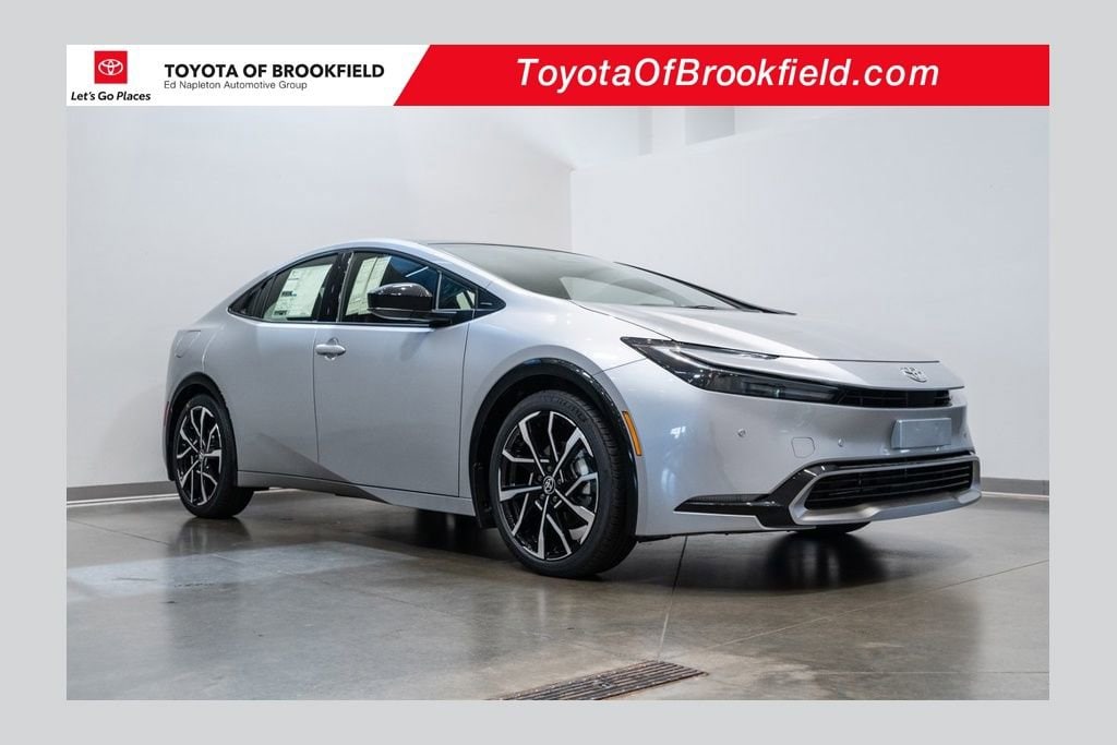 2026 Toyota Prius XSE's photo