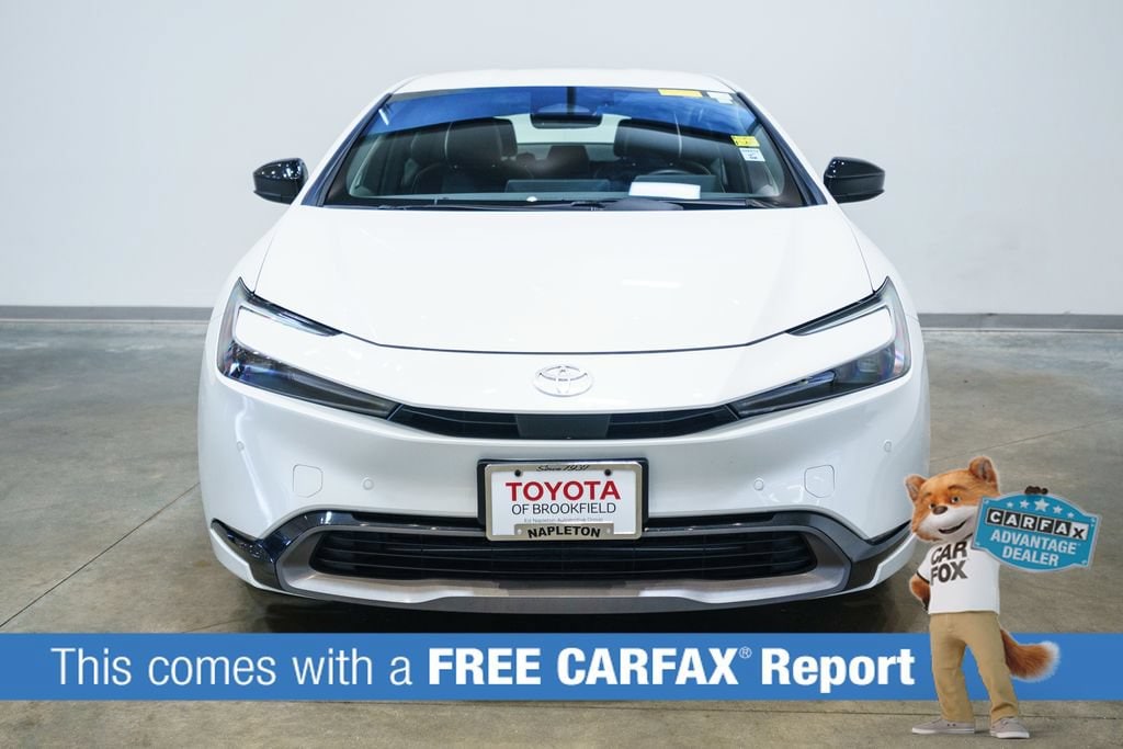 Used 2025 Toyota Prius XLE Hatchback