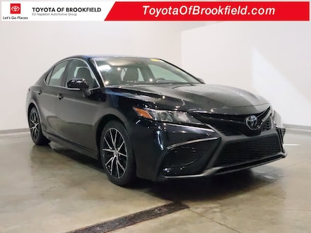 2022 Toyota Camry SE Sedan