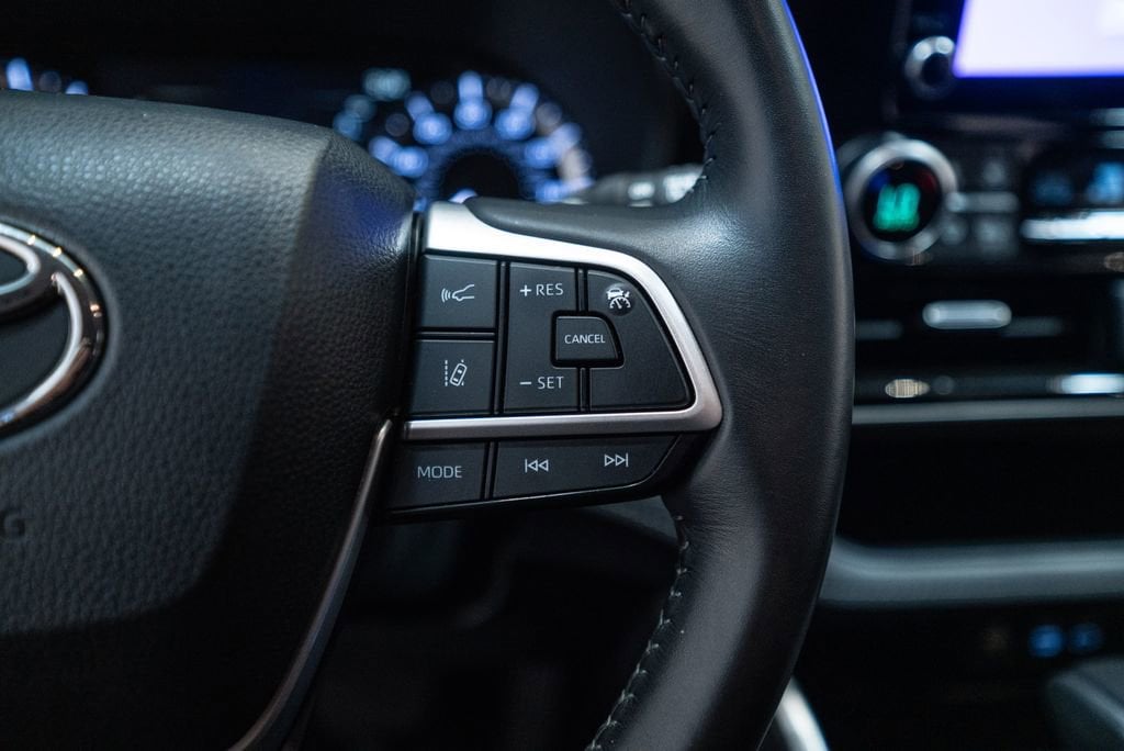 2024 Toyota Highlander LE - Photo 20