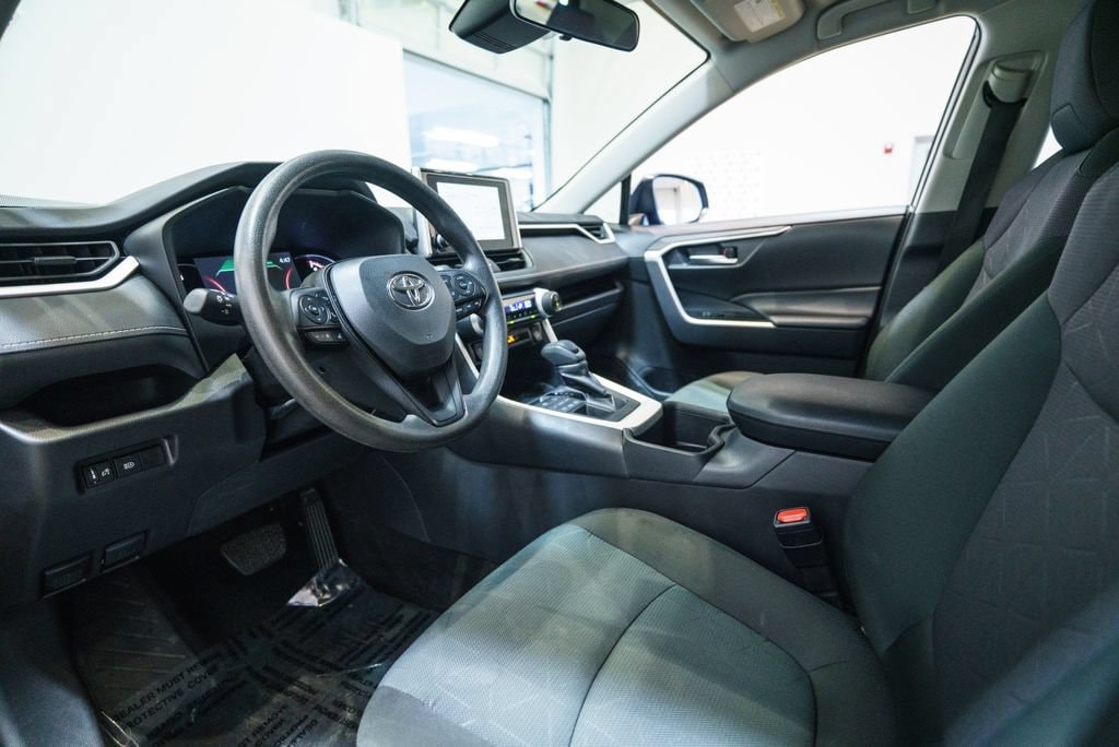 Used 2025 Toyota RAV4 XLE SUV