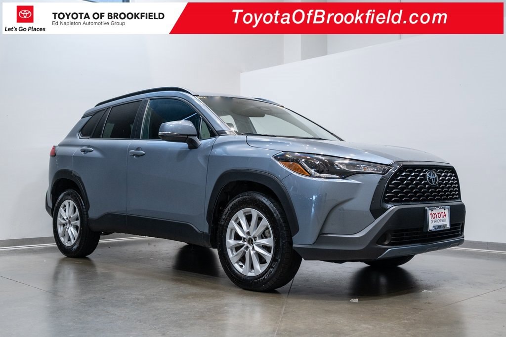 Used 2024 Toyota Corolla Cross LE SUV