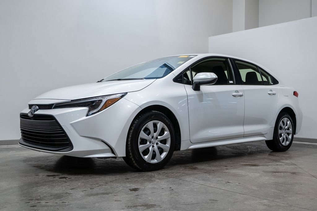 Certified 2024 Toyota Corolla Hybrid LE Sedan