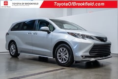 2024 Toyota Sienna XLE Van Passenger Van