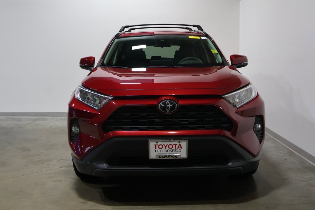Certified 2019 Toyota RAV4 XLE with VIN JTMP1RFV0KD005259 for sale in Brookfield, WI