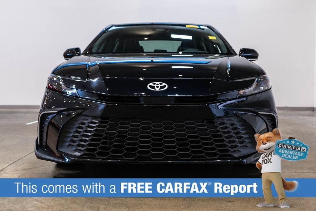 Used 2025 Toyota Camry SE Sedan