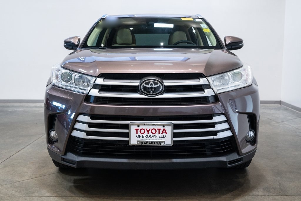Used 2017 Toyota Highlander XLE SUV