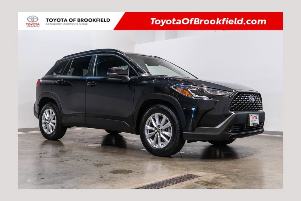 Used 2025 Toyota Corolla Cross LE SUV
