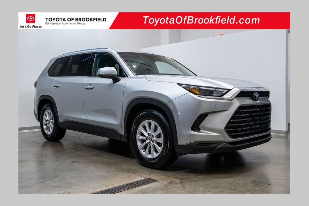 2024 Toyota Grand Highlander XLE's photo