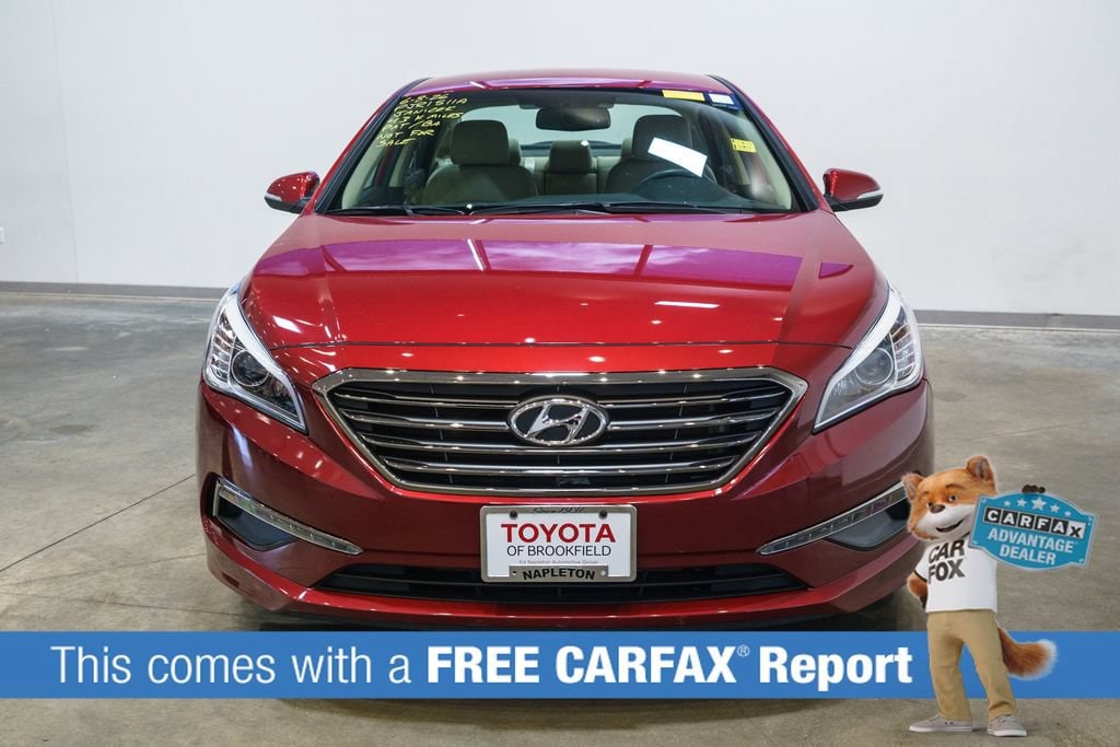Used 2015 Hyundai Sonata Limited with VIN 5NPE34AF5FH195323 for sale in Brookfield, WI
